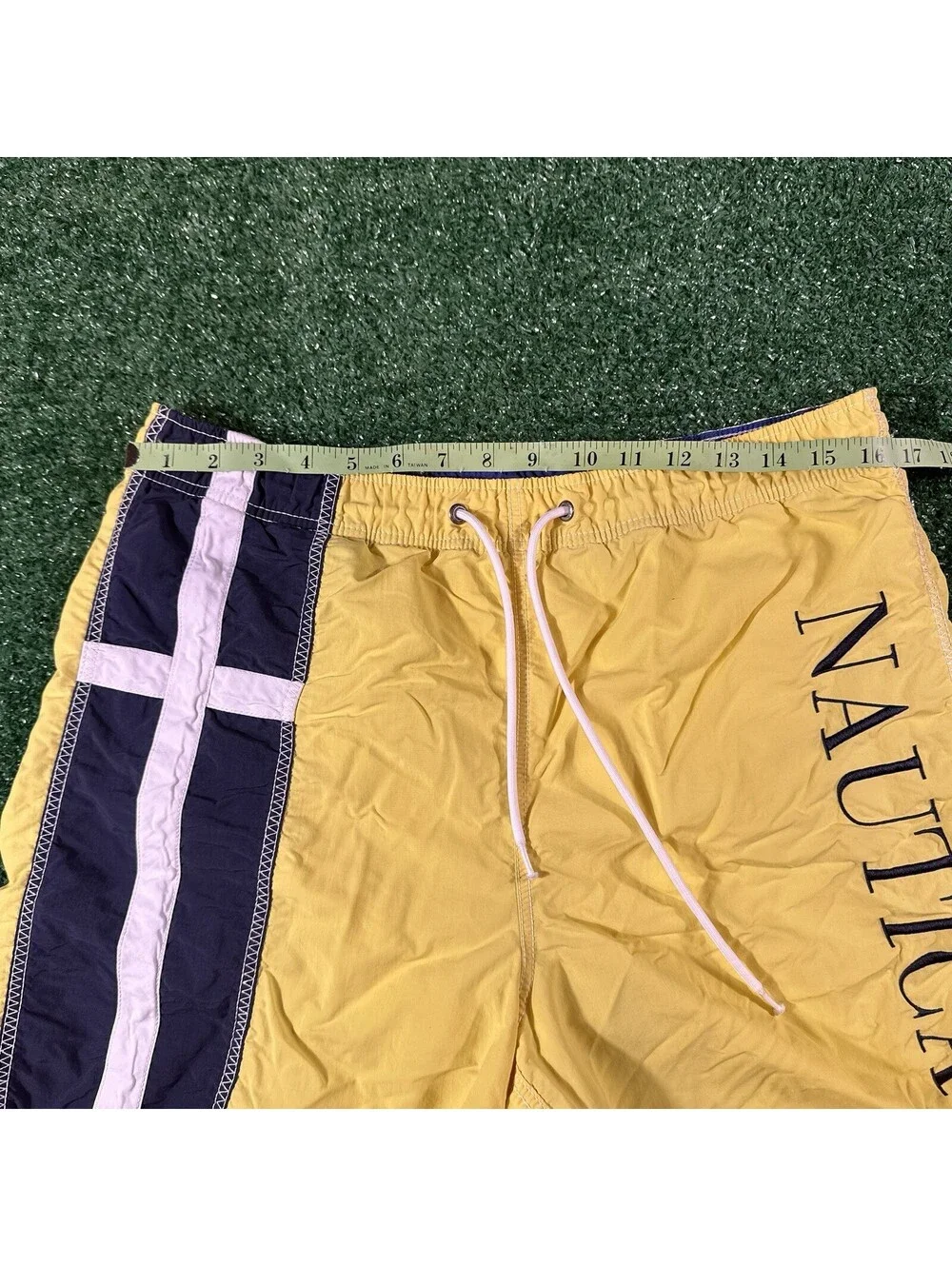 Y2K Nautica Swim Trunks Men Bathing Suit Shorts Size Medium Yellow Drawstrings